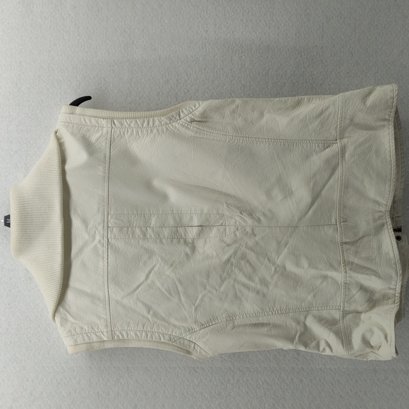 Tribal vest - Picture 3 of 11